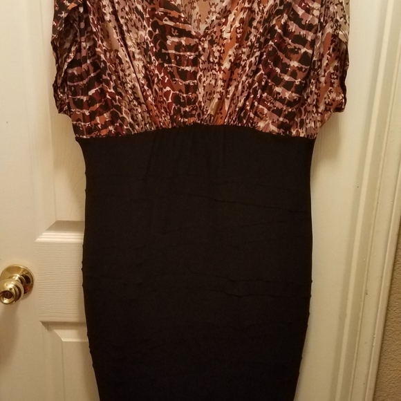 B Smart Dress - Picture 3 of 3